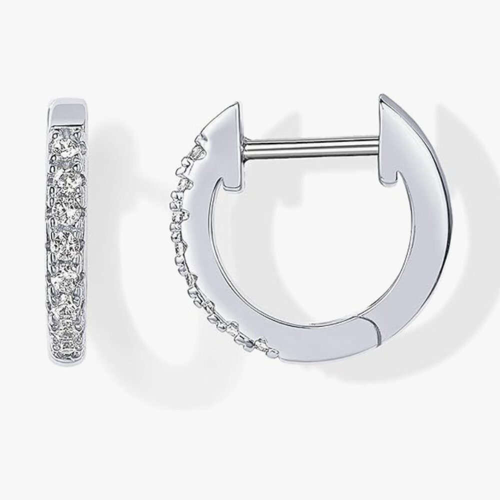 NWT Pavoi Huggie Earrings